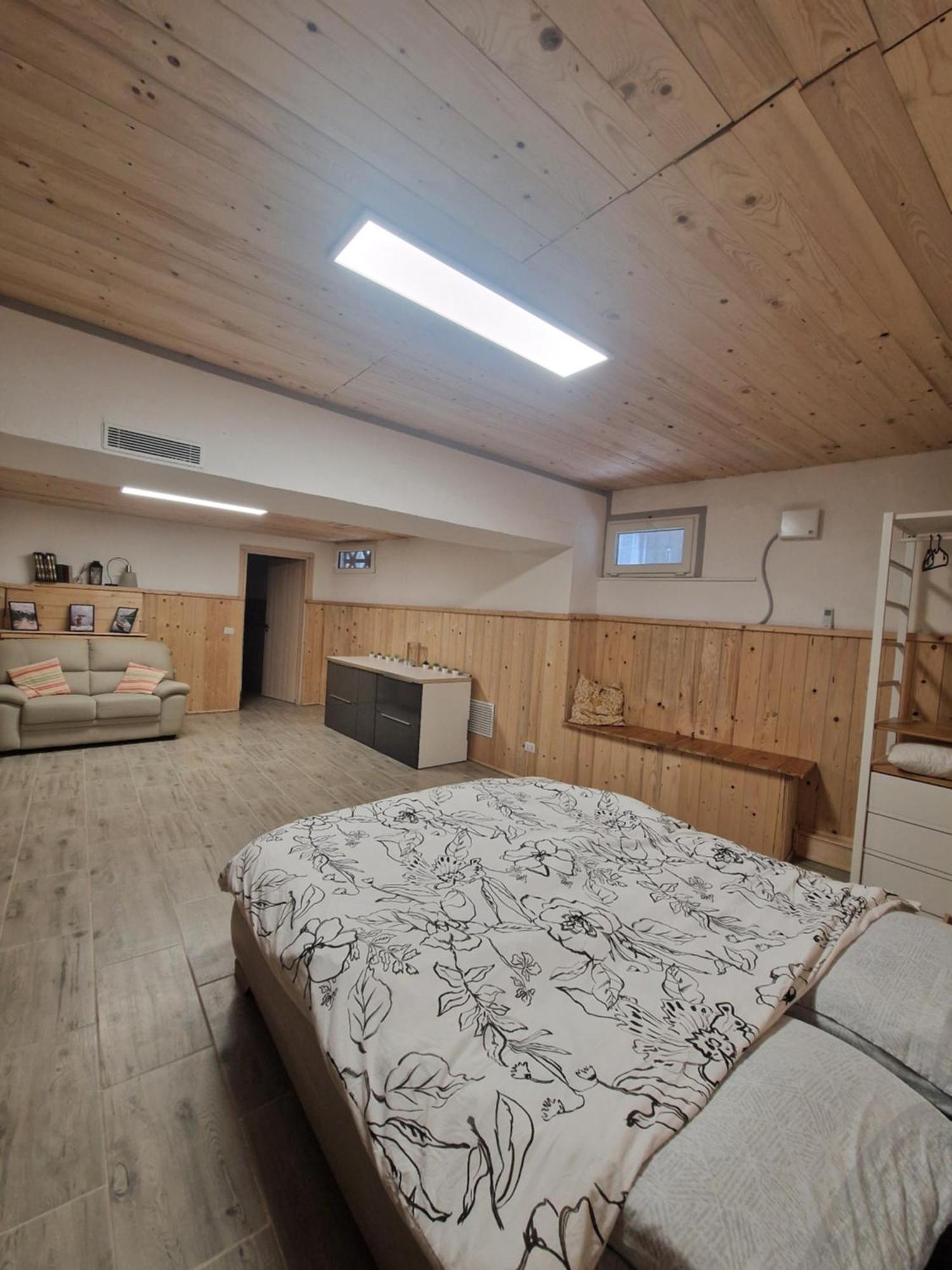 Underground Home Vicino Metropolitana Comasina Кормано Экстерьер фото